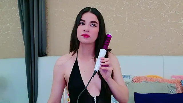 MiaDunoff online show from November 17, 2025, 9:09 pm