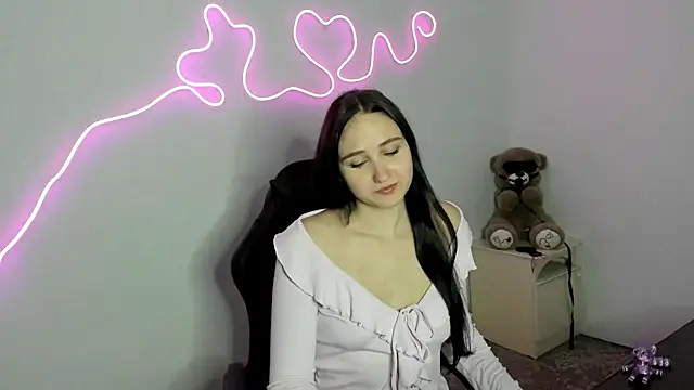 TopBabyEmily online show from September 12, 2025, 6:08 pm