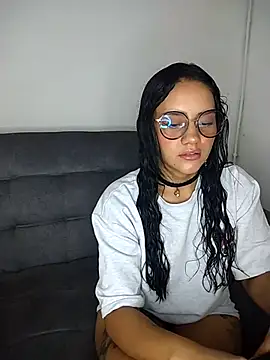 AntonelaDuarte online show from September 12, 2025, 12:11 am