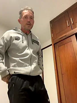 Snapshot of MagicLex1 chatting on October 11, 2025, 5:17 am MagicLex1 online show from October 11, 2025, 5:17 am