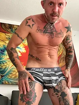 Snapshot of MagicLex1 chatting on October 12, 2025, 8:08 pm MagicLex1 online show from October 12, 2025, 8:08 pm