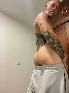 Snapshot of MagicLex1 chatting on October 20, 2025, 5:30 am MagicLex1 online show from October 20, 2025, 5:30 am