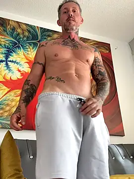 Snapshot of MagicLex1 chatting on October 20, 2025, 8:31 pm MagicLex1 online show from October 20, 2025, 8:31 pm