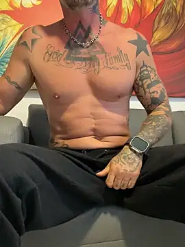 Snapshot of MagicLex1 chatting on October 24, 2025, 8:27 pm MagicLex1 online show from October 24, 2025, 8:27 pm