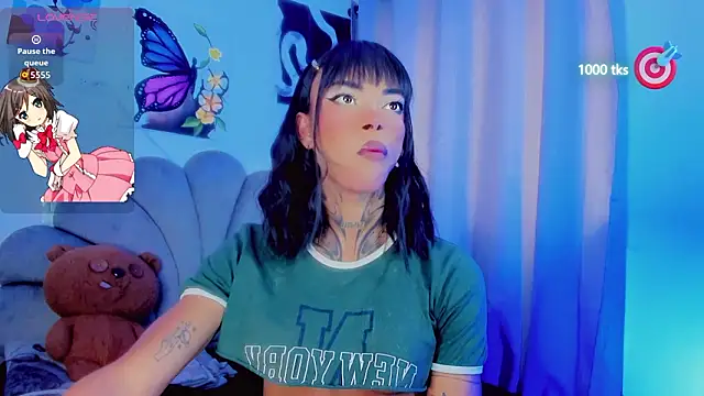 Snapshot of michell_danna chatting on March 17, 2026, 12:30 pm michell danna online show from March 17, 2026, 12:30 pm