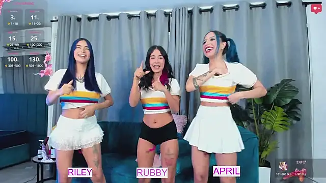 Evil Giirls online show from June 24, 2026, 2:32 am