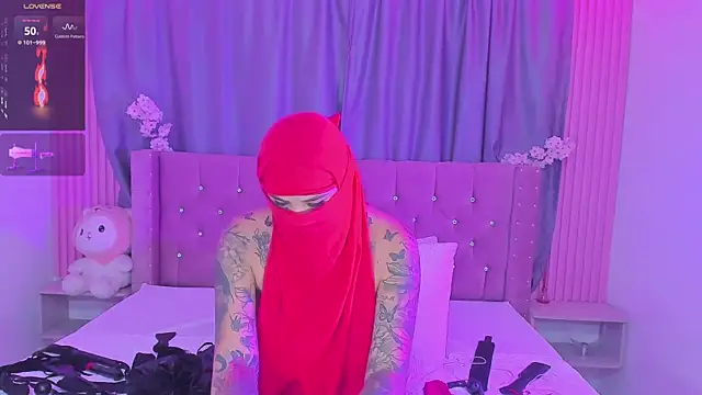 Nayla-Mouna online show from April 22, 2026, 7:55 am