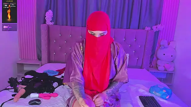 Nayla-Mouna online show from June 17, 2026, 7:44 am