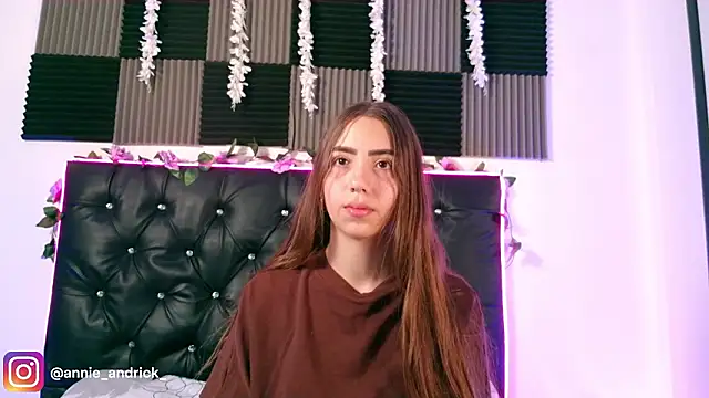  leda swan  online show from March 14, 2026, 1:27 pm