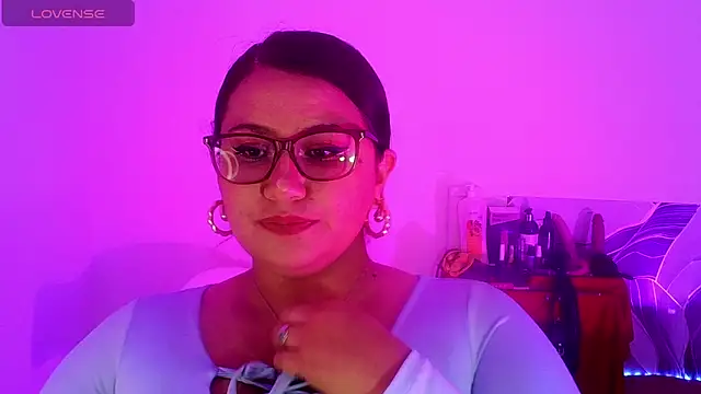 Vesper Vixen online show from January 13, 2026, 3:50 pm