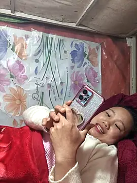 liu-liusexy online show from May 4, 2026, 2:57 pm