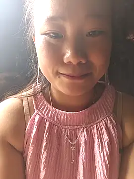 liu-liusexy online show from May 7, 2026, 2:28 am