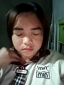 AnHa19 online show from November 18, 2025, 7:51 pm