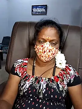 Snapshot of umashreetamil chatting on October 10, 2025, 4:33 am umashreetamil online show from October 10, 2025, 4:33 am