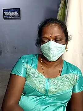Snapshot of umashreetamil chatting on October 25, 2025, 8:55 am umashreetamil online show from October 25, 2025, 8:55 am