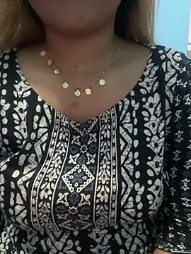 Snapshot of Arohi_51 chatting on October 28, 2025, 11:51 pm Arohi 51 online show from October 28, 2025, 11:51 pm