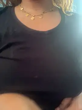 Snapshot of Arohi_51 chatting on November 2, 2025, 3:31 am Arohi 51 online show from November 2, 2025, 3:31 am