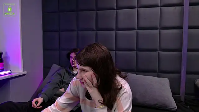 ViviaraNGendy online show from October 7, 2025, 3:31 pm