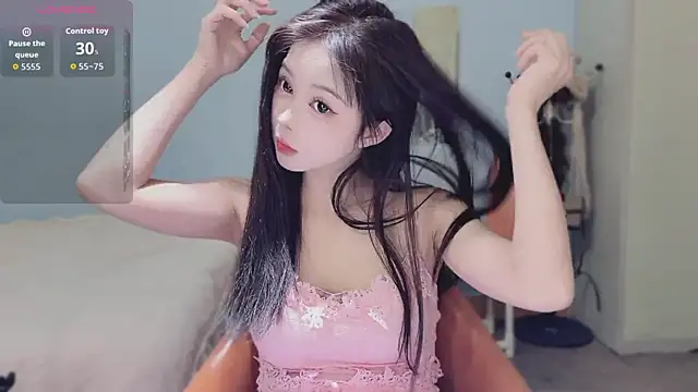 Sue101010 online show from January 18, 2026, 3:21 am