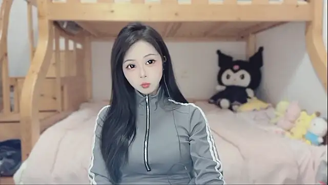 Sue101010 online show from February 2, 2026, 11:09 am