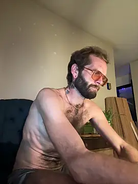 Snapshot of hungspundick1 chatting on October 13, 2025, 11:43 am hungspundick1 online show from October 13, 2025, 11:43 am