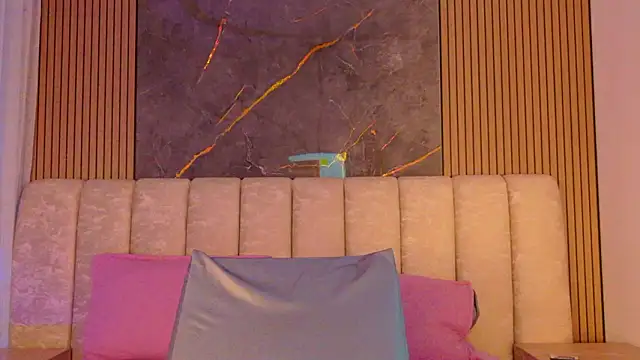 Snapshot of mia_scot chatting on February 24, 2026, 11:52 am mia scot online show from February 24, 2026, 11:52 am