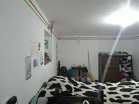 Jade-clever online show from September 11, 2025, 12:27 pm