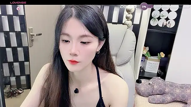Snapshot of Yueyue-MM chatting on July 8, 2026, 2:54 pm Yueyue-MM online show from July 8, 2026, 2:54 pm