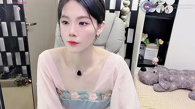 Snapshot of Yueyue-MM chatting on July 14, 2026, 10:21 am Yueyue-MM online show from July 14, 2026, 10:21 am