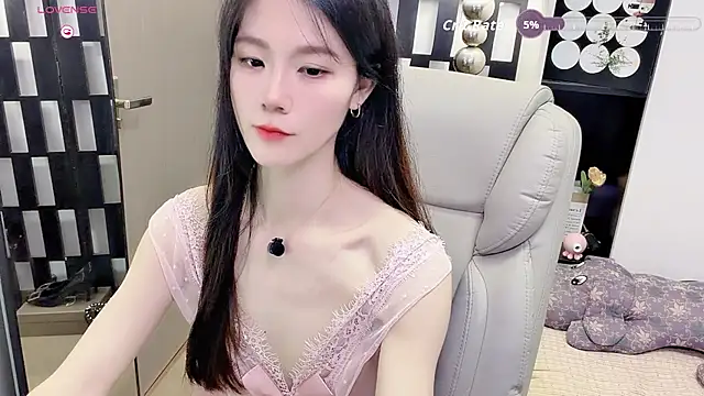 Snapshot of Yueyue-MM chatting on July 18, 2026, 1:54 am Yueyue-MM online show from July 18, 2026, 1:54 am