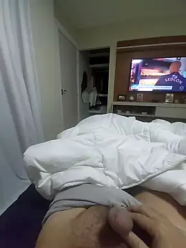 Snapshot of andrerj22 chatting on October 16, 2025, 4:52 pm andrerj22 online show from October 16, 2025, 4:52 pm