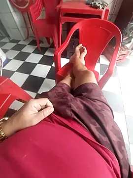 Snapshot of andrerj22 chatting on October 31, 2025, 6:09 pm andrerj22 online show from October 31, 2025, 6:09 pm