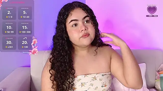 lourdes moon22 online show from December 22, 2025, 12:24 pm