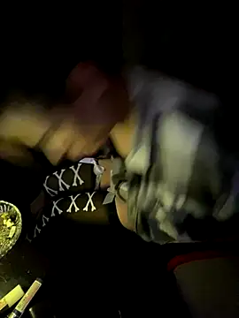 Snapshot of d3luluxx chatting on October 2, 2025, 8:32 am d3luluxx online show from October 2, 2025, 8:32 am