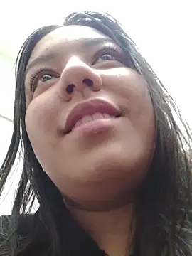 Snapshot of SadieFoster chatting on October 24, 2025, 1:51 pm SadieFoster online show from October 24, 2025, 1:51 pm