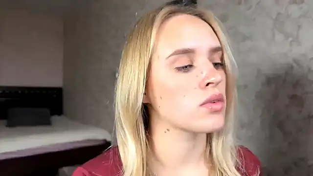 Snapshot of ElisabetLorney chatting on October 6, 2025, 8:12 am ElisabetLorney online show from October 6, 2025, 8:12 am