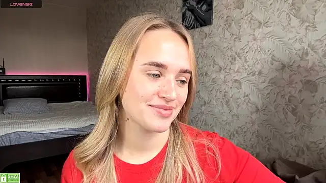 Snapshot of ElisabetLorney chatting on November 6, 2025, 8:15 am ElisabetLorney online show from November 6, 2025, 8:15 am