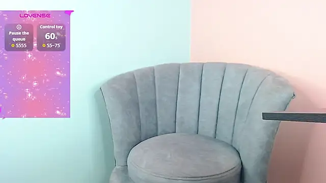 Snapshot of akisha_lims26 chatting on October 17, 2025, 1:35 pm akisha lims26 online show from October 17, 2025, 1:35 pm