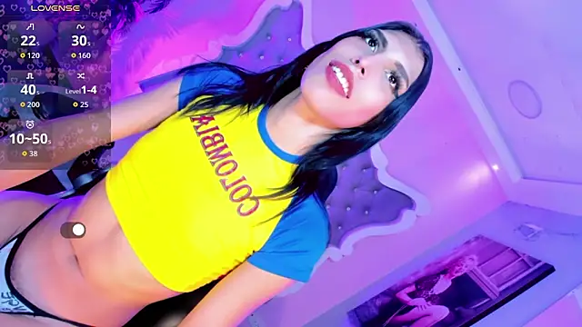 Honey Moontsts online show from May 31, 2026, 6:09 pm