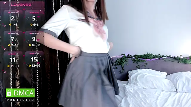 KyotoGlow online show from October 2, 2025, 8:32 am