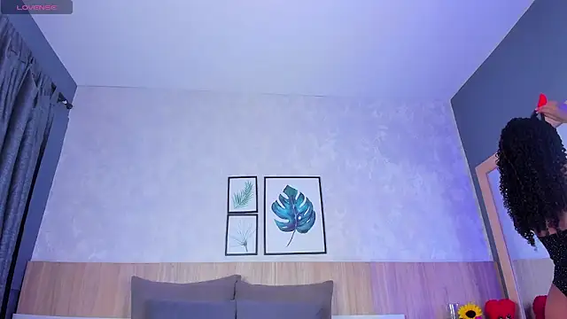 mia gate online show from October 13, 2025, 12:05 pm