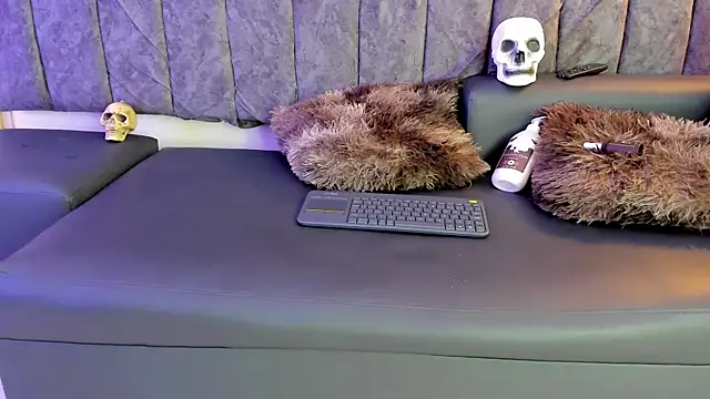 Rowan Mills online show from September 21, 2025, 8:21 pm