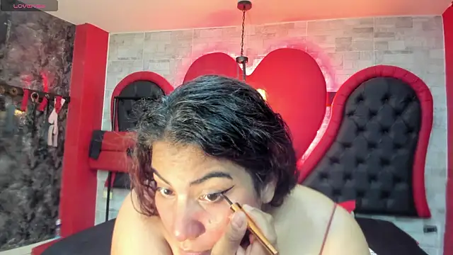 Sara Bdsm  online show from March 15, 2026, 3:18 pm