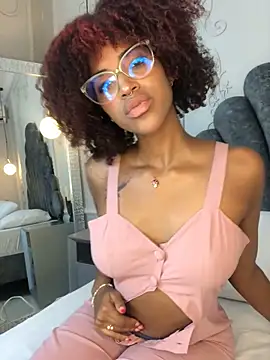 Snapshot of Charlotte-Novac chatting on September 26, 2025, 1:15 pm Charlotte-Novac online show from September 26, 2025, 1:15 pm