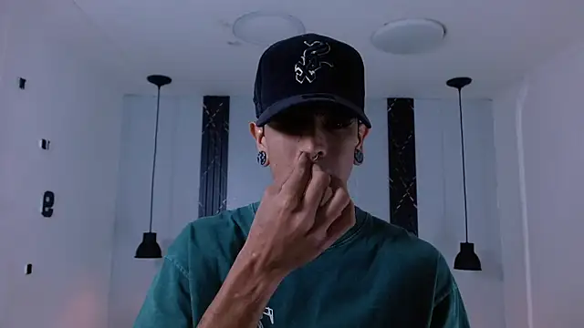 Snapshot of Franvill_Trato chatting on November 4, 2025, 7:02 pm Franvill Trato online show from November 4, 2025, 7:02 pm