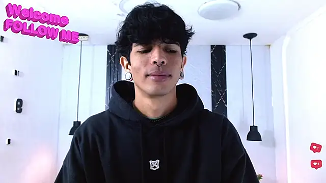 Snapshot of Franvill_Trato chatting on December 2, 2025, 7:09 pm Franvill Trato online show from December 2, 2025, 7:09 pm