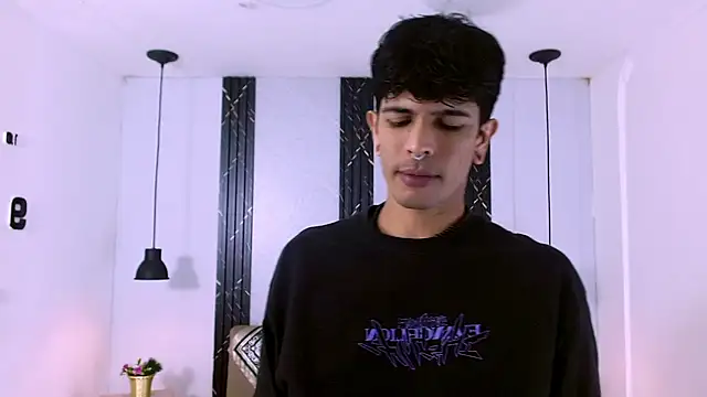 Snapshot of Franvill_Trato chatting on January 10, 2026, 7:48 pm Franvill Trato online show from January 10, 2026, 7:48 pm