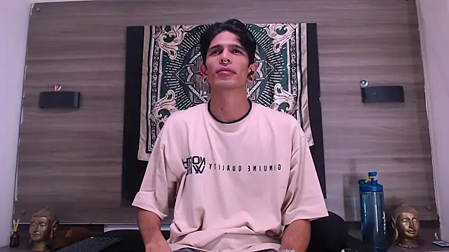 Snapshot of Franvill_Trato chatting on January 15, 2026, 6:00 pm Franvill Trato online show from January 15, 2026, 6:00 pm