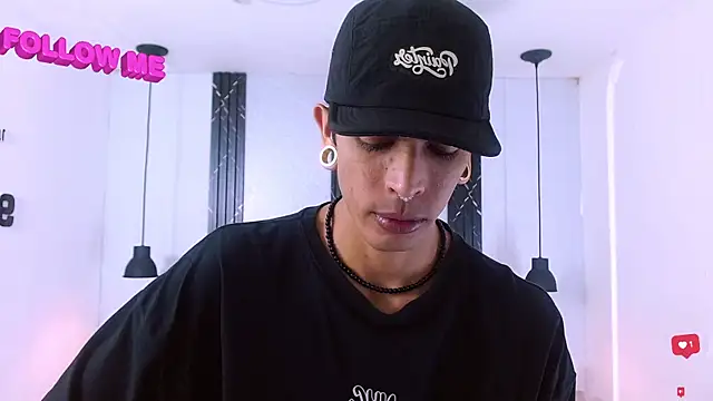 Snapshot of Franvill_Trato chatting on January 16, 2026, 7:40 pm Franvill Trato online show from January 16, 2026, 7:40 pm