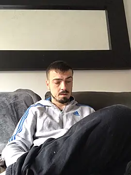 Snapshot of jaycoy22 chatting on February 9, 2026, 11:25 am jaycoy22 online show from February 9, 2026, 11:25 am